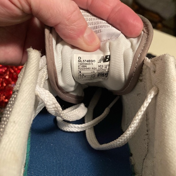New Balance 574 Classic Like New sz 9 - Picture 7 of 7